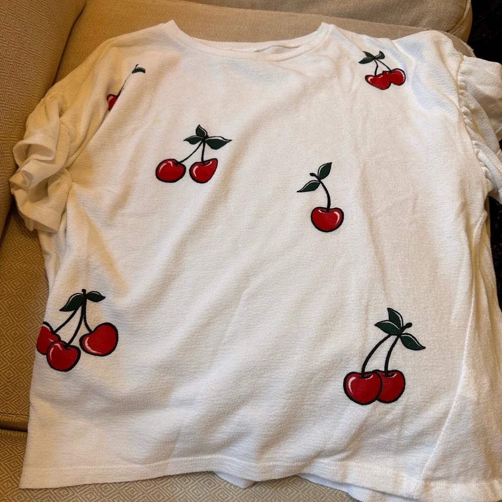 Zara cherry top - Picture 3 of 7